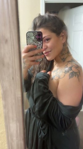 Naomi in Wichita — Female Escort for whitegirl wednesday promo (30) - 1