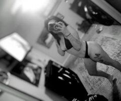 Fresno CA Slim Thick Latina Escort (Incall) — Discreet & Clean - Image 3