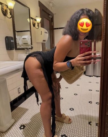 Chicago Hot Latina Escort — QV for $100 (Incall Only) - 1