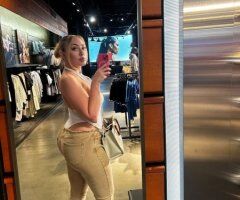 Boston Fantasy Woman (Katalina) — FaceTime Verification - Image 4
