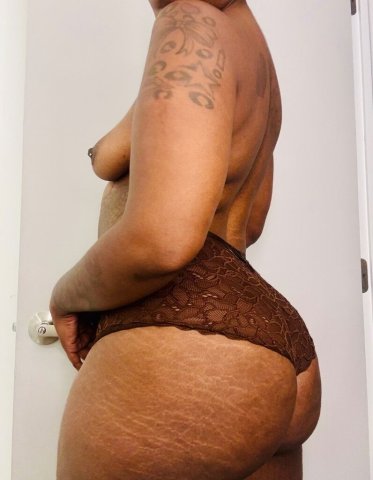 Tampa Female Escort — Trucker-Friendly - 1