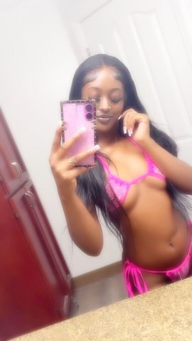 Pretty Brown Brown — Discreet Sexy Girl for Outcalls (Redding, CA) - 1
