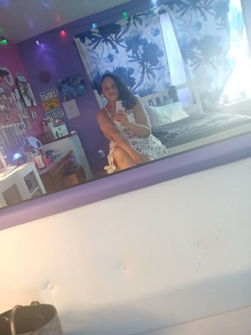 Minneapolis / St. Paul Female Escort — Incall rules, ID check, visiting hours - 1