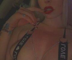 San Fernando Valley escorts - San Fernando Valley Female Escort — $200/hr Incall Special