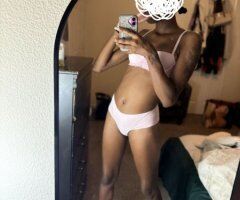 Austin, TX Slim Sexy Female Escort — In-Call & Outcall Options - Image 2