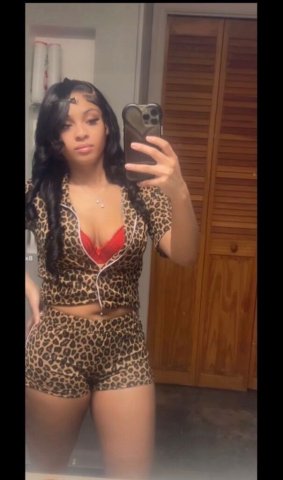 Toledo OH Petite Thick Queen — Outcalls Cash, Apple Pay & Cash App - 1