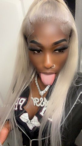 Tampa Female Escort — Deep Throat Hosting - 1