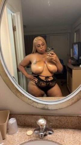 Toledo Female Escort — Incall/Outcall, Squirter & Best Head - 1