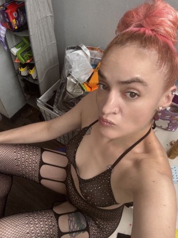 Dallas Babe with Real Pics — Content & Payment Options - 1