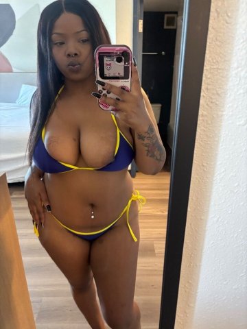 Albuquerque Female Escort — Party-friendly 420 outcalls - 1
