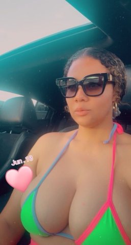 Petite Independent Female Escort in Boston, MA - 1