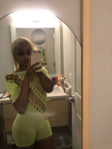 Mobile AL Petite Female Escort — Nuru & Massage w/ Happy Ending - 1
