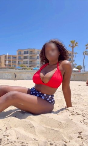 Incall Cuddles & Relaxation in Bowie (Top Heavy) — Incall 28 - 1