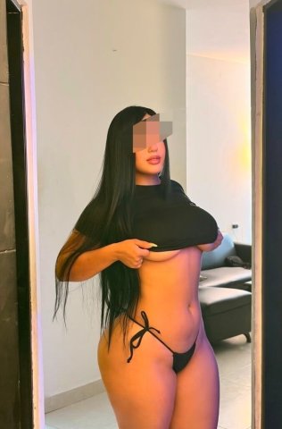 Latina Escort en Seattle — lugar discreto - 1
