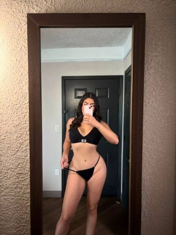 Orlando Female Escort — Latina with big butt and tight pussy - 1