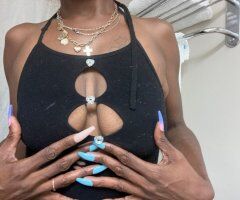 Frederick, Maryland Female Escort — Solo or Two-Girl Sessions - Image 2