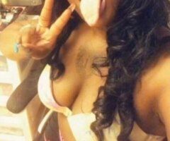 Rockford escorts - Scarlet — Discreet Female Escort in Rockford