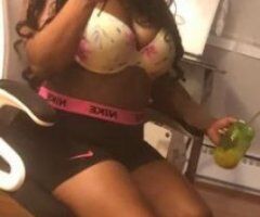 Scarlet — Discreet Female Escort in Rockford - Image 3