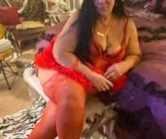 Central Jersey escorts - Cougar with Hot Tub + Jacuzzi Fun in Trenton, NJ