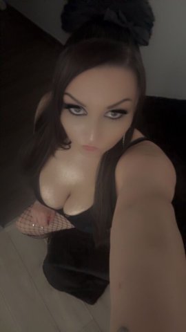 Amber (Tucson) — Confident Incall & Outcall Companion - 1