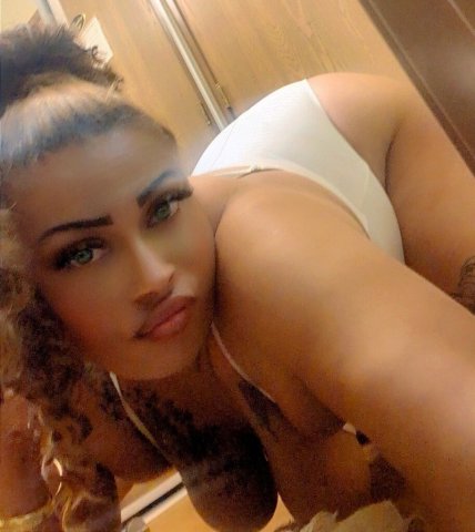 Honey (Thick Black/PR) — Tacoma Incalls & Outcalls + Car Dates - 1