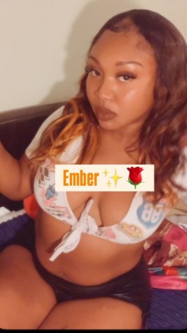 Palmdale (22) Female Escort — Rosamond for outcalls & dinner dates - 1