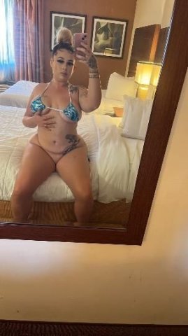 Alana — St. Louis Female Escort | Busty Babe Sessions & OF Content - 1