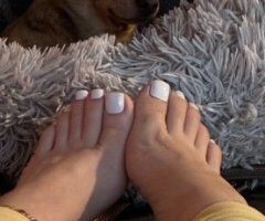 Mature bbw / milf with foot worship & fetish — Incall or outcall (NO BBJ) - Image 2