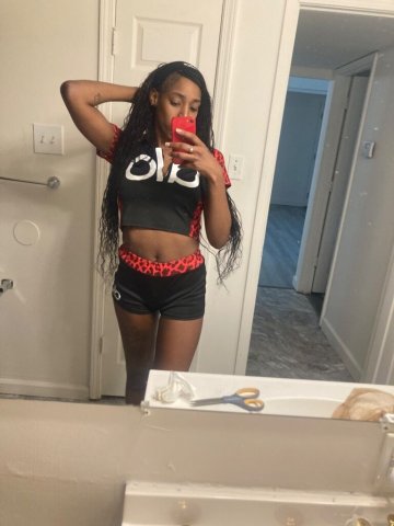 Pretty, Petite Escort for Out Calls & In-Calls — St. Louis - 1