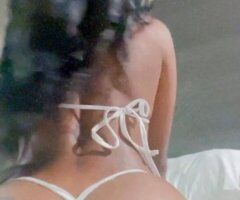 Long Beach escorts - Sweet & sensual 23 — Long Beach female escort (incalls & outcalls)