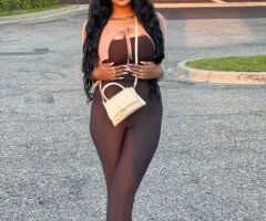 Come chill with a foreign babe — thick, respectful 27 (5'8, 38D, 145) - Image 3