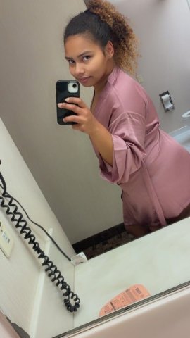Portland Female Escort — In/Out Call Sessions (Text Booking) - 1