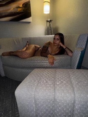 Clarksville TN Female Escort — deep throat, outcalls & incalls - 1