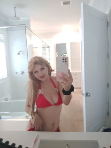 Confident Female Escort in West Palm Beach, Florida — Discreet & independent - 1