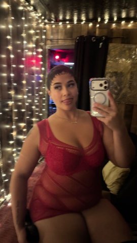 Luscious — Adventurous Incall Companion near I-5 / Washington Sq - 1
