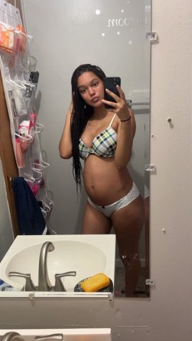 Lily — Raleigh-Durham Female Escort (Meets, Facetime & Kinks) - 1