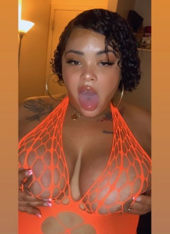 Sarah — Italian BBW Fetish Play, Incalls Near 12th & Lenox Ave (Manhattan) - 1