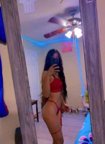 Monterey CA Sexy Barbie Style Escort — Soaking Wet Fun - 1