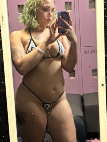 Columbia, SC Female Escort — mature, laid-back oral services - 1