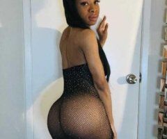 Petite Escort for In-Calls at Lake Merritt (Incalls Only) - Image 12