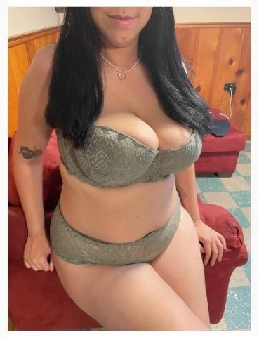 Seductive Latina (28) — Manhattan Outcall, Uber Round Trip - 1