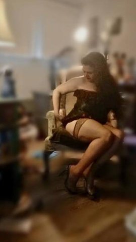 Cincinnati Female Escort in Sundress & Heels (Video Verified) - 1