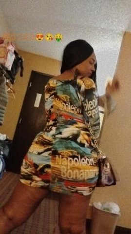 Minneapolis/St. Paul BJ Special Female Escort - 1