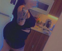 In-call & Out-call Curvy Escort — Class, Curves, and Conversation - Image 6