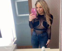 South Jersey escorts - Platinum Playmate Blonde — Virtual & FaceTime + Poolside Massage in South Jersey