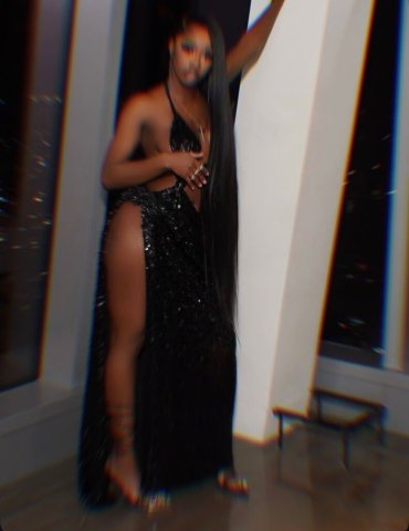 Phoenix Female Escort — Petite, dark-skinned outcall/incall - 1
