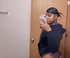 Milwaukee Water Park Fantasy — Real Female Escort - Image 2