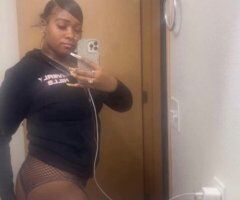 Milwaukee Water Park Fantasy — Real Female Escort - Image 8
