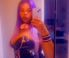 Palm Springs escorts - Chocolate-curvy escort for facetime shows, incall hotel, and outcall in Palm Springs