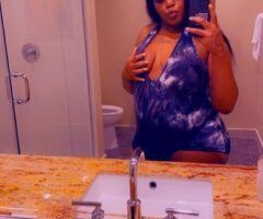 Chocolate-curvy escort for facetime shows, incall hotel, and outcall in Palm Springs - Image 3